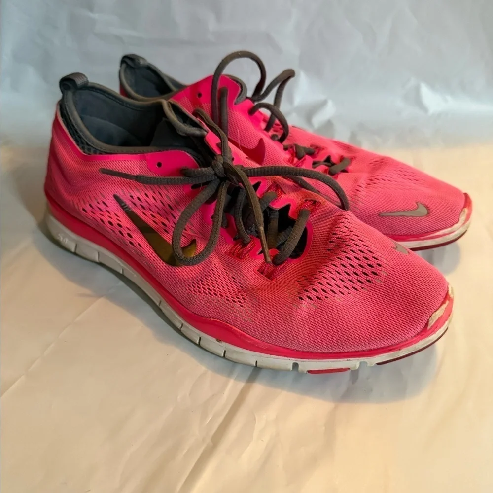 Nike Free 5.0 TR Fit 4 Hyper Pink W Size 9